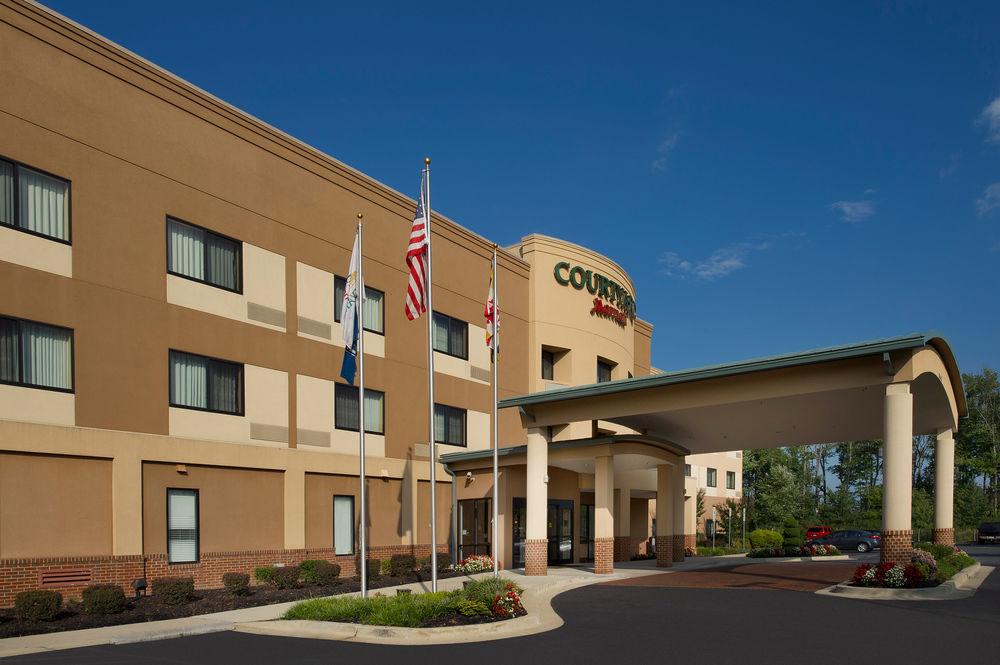 Courtyard By Marriott Waldorf Hotel Exterior photo